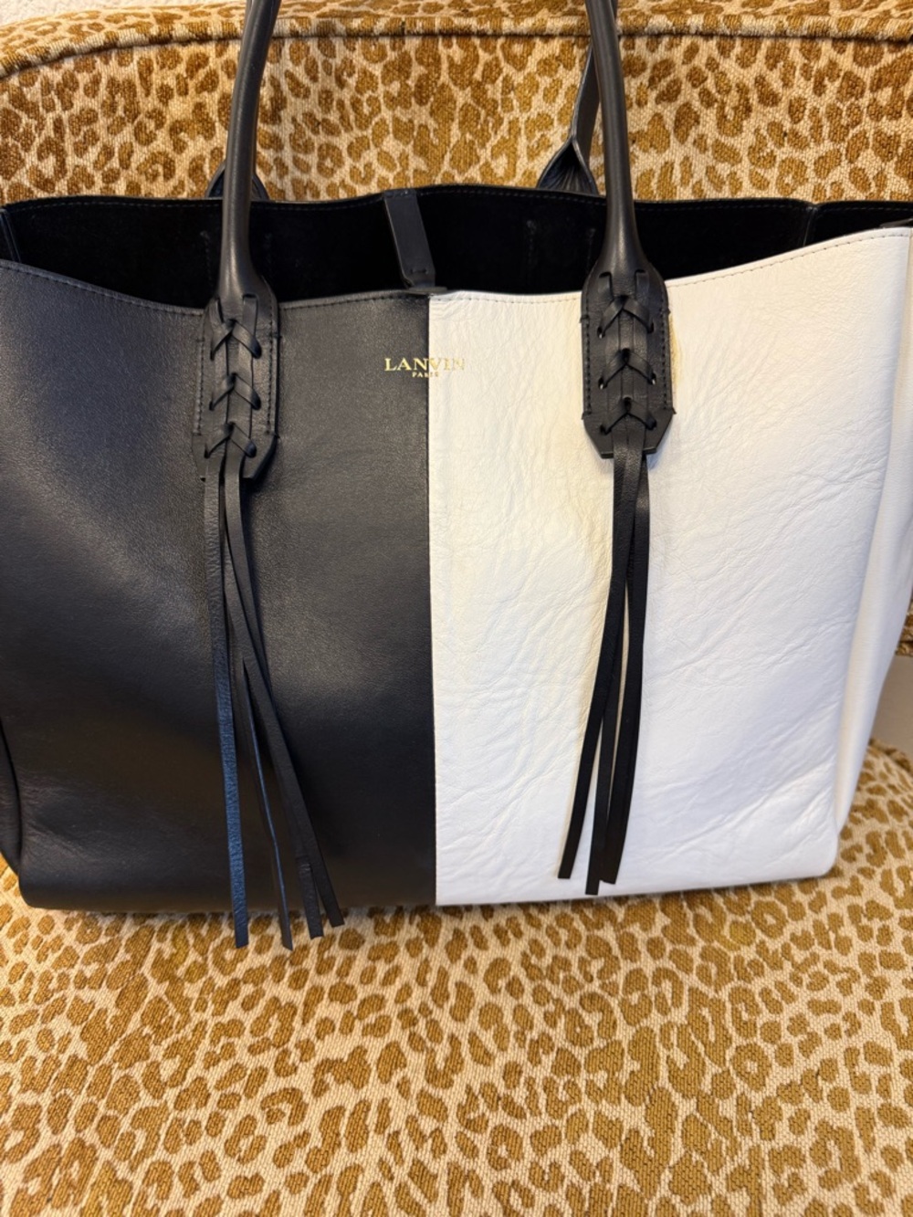 💯Auth! LANVIN Black & White Leather Tote/Shoulder Bag w Tassels & Gold Hardware - Picture 6 of 16